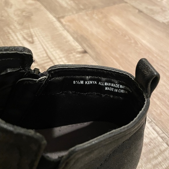 Women’s True Craft Black Ankle Zip Sneakers - Picture 9 of 14